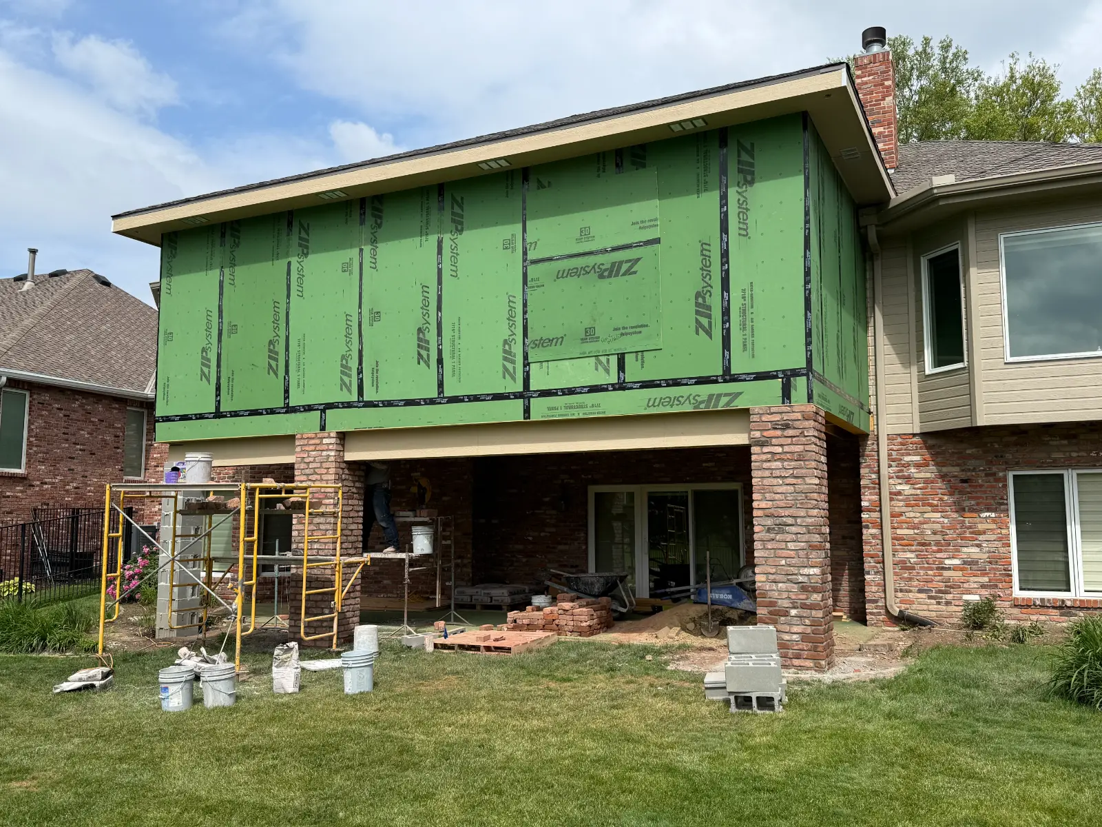 4 Seasons Addition, exterior photo 5