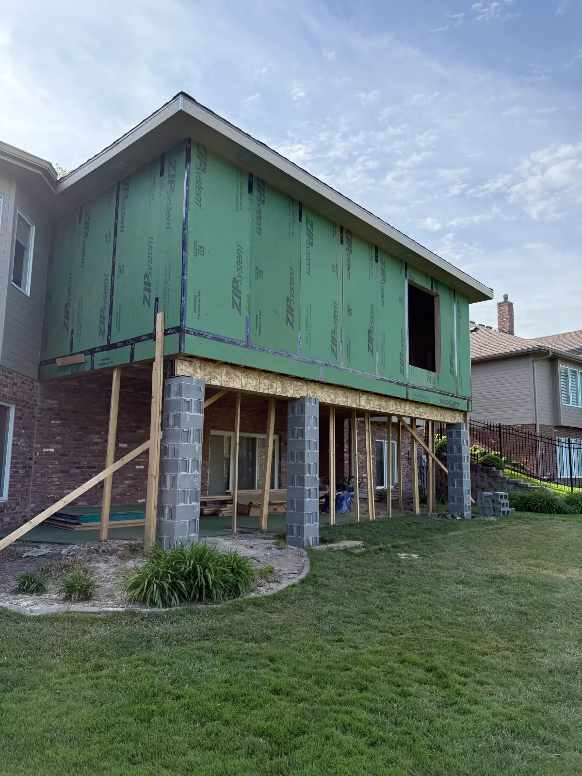 4 Seasons Addition, exterior photo 9