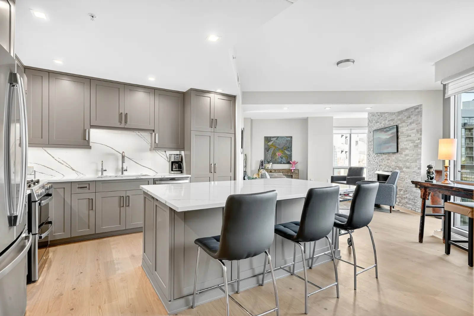 Midtown Crossing Condo Remodel, photo 16